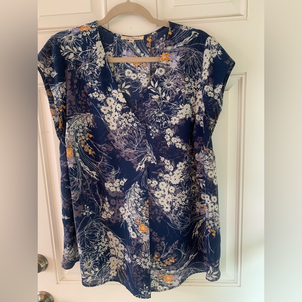 Plus size Floral V-Neck Women's Top.